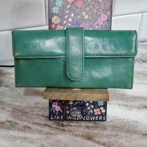 Hobo International Green Multi Card Zipper Wallet💚⚜️💚